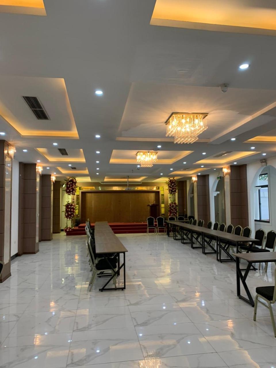 Hoa Hong Hotel Son La Buitenkant foto